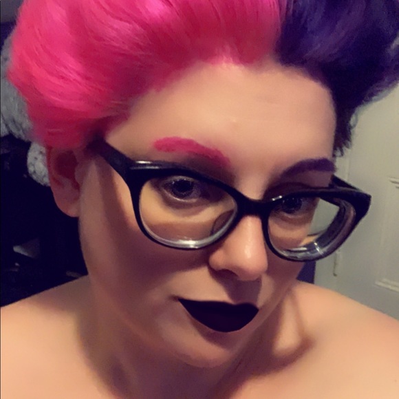 Meet your Posher, Heather - Picture 6 of 11